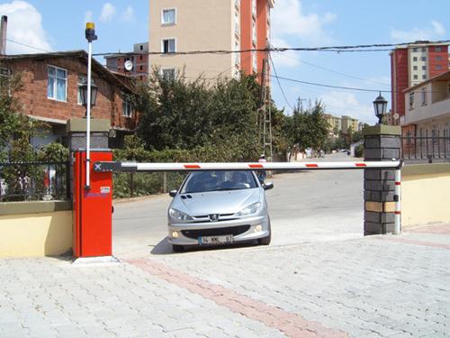 Yana kayar bahçe kapısı